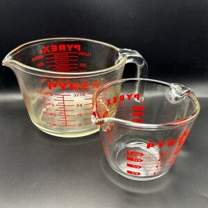 2 Vintage Glass PYREX 4 & 1 Cup 1 qt 1 liter Large Wide Measuring Cup Red Print